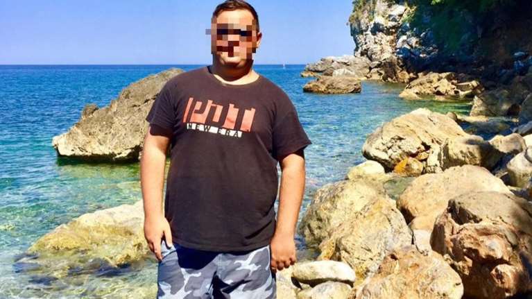 Λάρισα: Αμίλητος στο κελί του ο μητροκτόνος- Εμεινε 12 ώρες με το πτώμα και μετά πήγε για καφέ