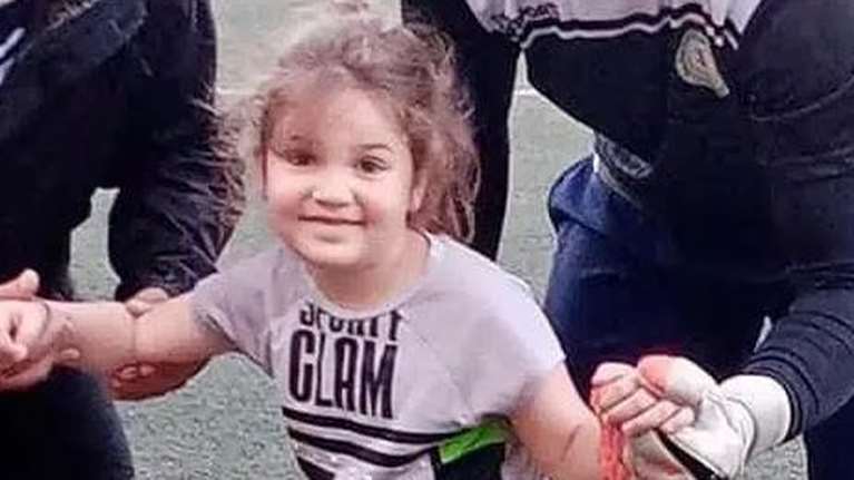 Ραγδαίες εξελίξεις με τους θανάτους των τριών παιδιών στην Πάτρα: Πληροφορίες ότι ζητήθηκε εκταφή της 9χρονης Τζωρτζίνας