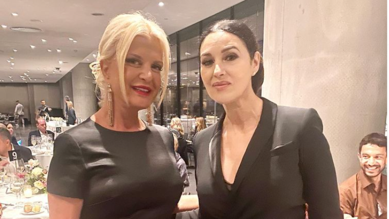 Μαρίνα Πατούλη - Μόνικα Μπελούτσι με total black σύνολα: Συνάντηση... κορυφής