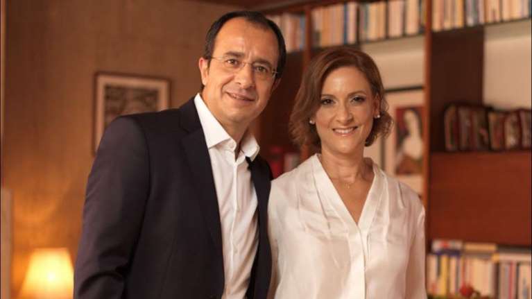 Φιλίππα Καρσερά: Η 46χρονη νέα Πρώτη Κυρία της Κύπρου - Διπλωμάτης, αεικίνητη και μητέρα τεσσάρων παιδιών