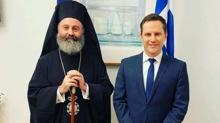 Άλεξ Χοκ: Αυτός είναι ο &quot;Θεσσαλονικιός&quot; υπουργός Μετανάστευσης που κρατά την τύχη του Τζόκοβιτς στα χέρια του