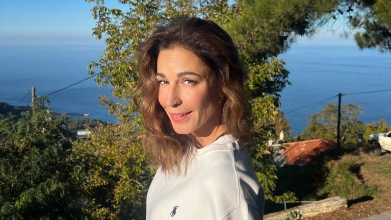 παπουτσακη