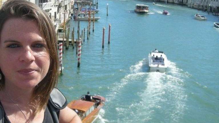 Θρίλερ στα Χανιά: Κορυφώνεται η αγωνία για την αγνοούμενη 29χρονη Γαλλίδα - Θύμα εγκληματικής ενέργειας ή ατυχήματος;