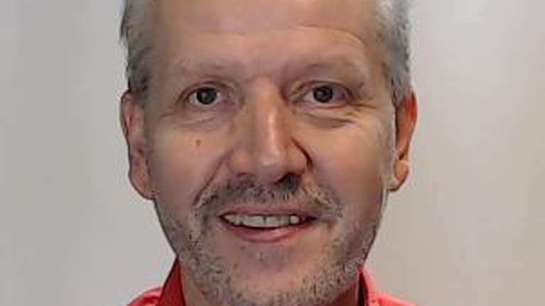 Πέθανε ξαφνικά στα 60 του χρόνια ο δημοσιογράφος Σταύρος Βρανάς