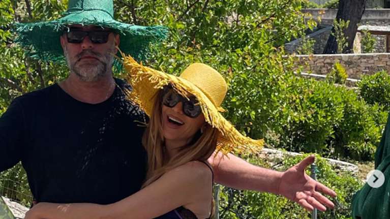 Βανδή - Μπισμπίκης: Παρέα διασήμων το Πάσχα στο Πήλιο - Ποιοι άλλοι ήταν μαζί τους [εικόνες]