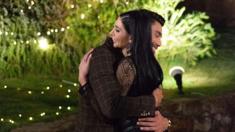 The Bachelor spoiler: Η Σία &quot;πρόδωσε&quot; τη νικήτρια του ριάλιτι