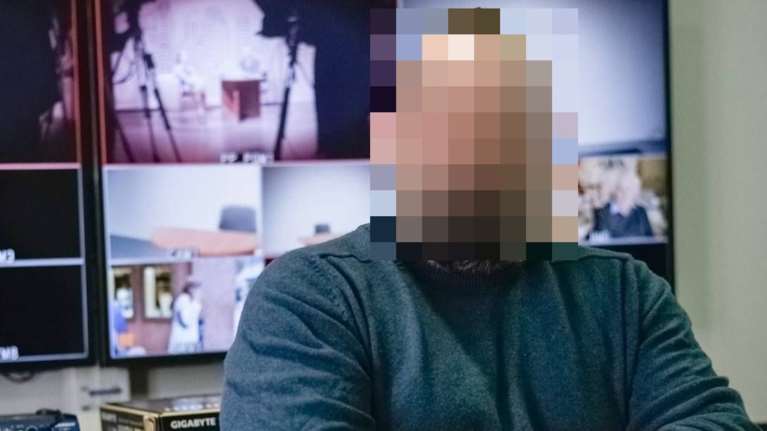 ΕΚΠΑ: Αρνείται τις καταγγελίες για σεξουαλική παρενόχληση ο καθηγητής - &quot;Δεν έχω ζητήσει ποτέ γυμνή φωτογραφία&quot; [Βίντεο]