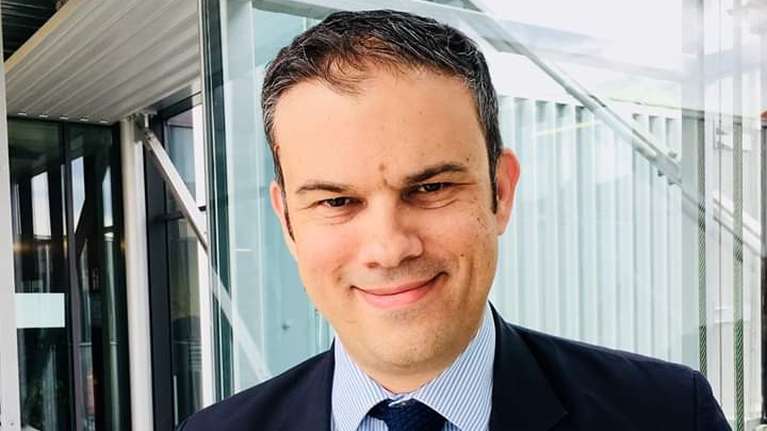 "Συγκρούσεις και Πολιτική Επικοινωνία: Η ανατομία ενός War Room" - Το βιβλίο του δημοσιογράφου Σπύρου Καπράλου