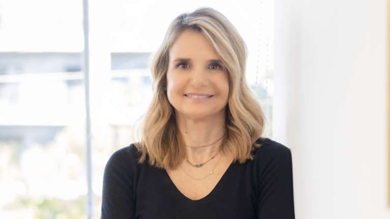 Εξηγήσεις για τον Κασιδιάρη που &quot;αλωνίζει&quot; στις φυλακές Δομοκού ζητά η Μιλένα Αποστολάκη