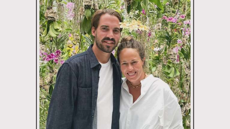 Νίνα Φλορ - Φίλιππος Ντε Γκρες: Τα σπάνια κοινά στιγμιότυπα - Η ανανεωμένη εμφάνιση της διάσημης κληρονόμου