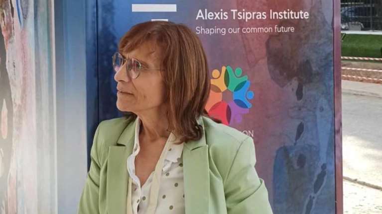 ΣΥΡΙΖΑ: Η Τσιριγώτη προσφεύγει στη Δίωξη Ηλεκτρονικού Εγκλήματος για την "πίσω πόρτα" στο συνέδριο