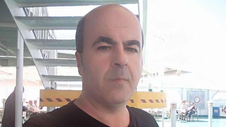 Μεσσήνη: Νέα προθεσμία για την Τρίτη πήρε ο 50χρονος που πέταξε υδροχλωρικό οξύ στην πρώην σύζυγό του