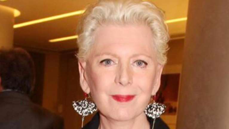 Έλενα Ακρίτα: Νέα ειρωνική ανάρτηση για Βασιλακόπουλο - &quot;Άντε βρε εβίβα να πάνε κάτω τα φαρμάκια&quot;