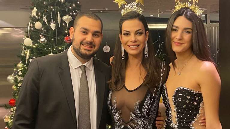 "Είπε ο Αλέξης Κούγιας ότι δε θα αφήσει την περιουσία στα παιδιά μας": Ο εκνευρισμός της Εύης Βατίδου on air