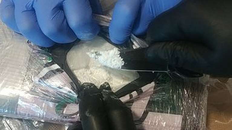 Σπείρα διακινούσε κοκαΐνη από τη Λατινική Αμερική στην Ευρώπη μέσω Ελλάδας - Τρεις συλλήψεις