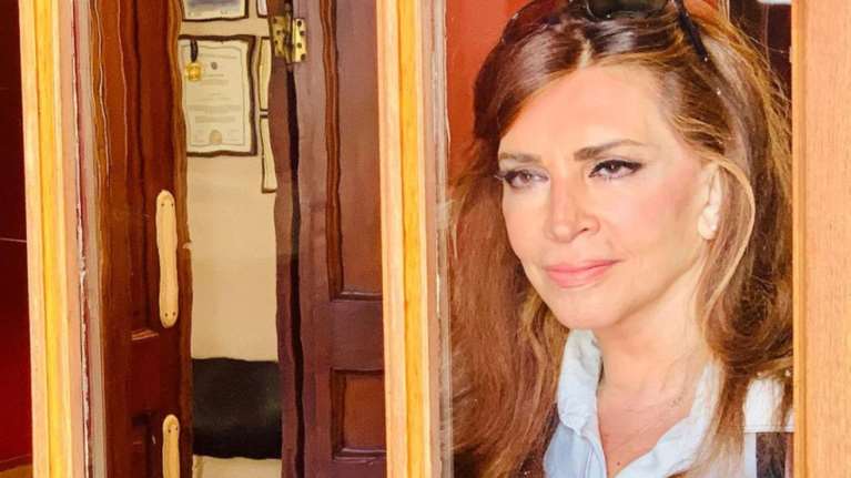 Μιμή Ντενίση: Μας δείχνει το πανέμορφο Μέγαρο του καπετάν Τσάκου στη Χίο