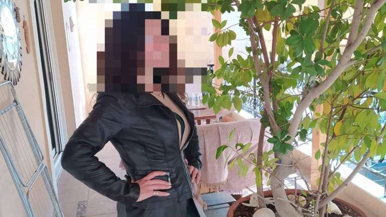 Μοσχάτο: Ξεσπά ο γιος της 47χρονης - "Η μητέρα μου δεν έχει κάνει τίποτα" [Βίντεο]