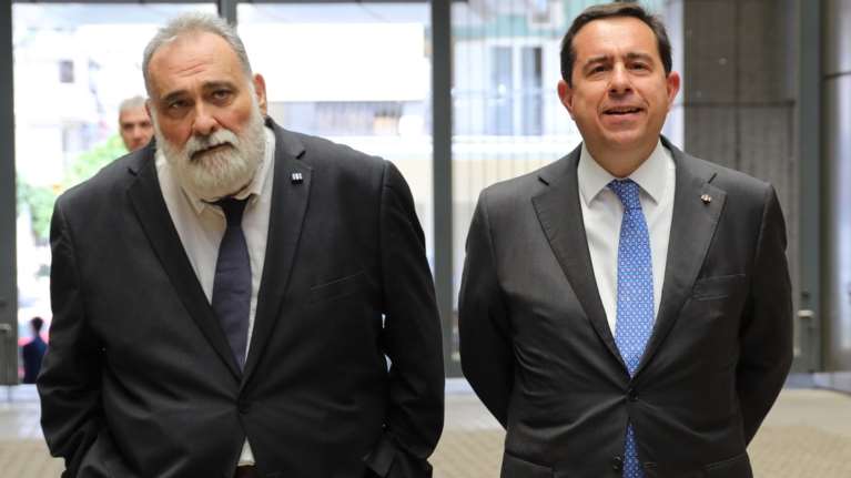 Παράδοση-παραλαβή στο υπ. Μετανάστευσης - Μηταράκης: Διεθνοποιήσαμε το ζήτημα της μετανάστευσης