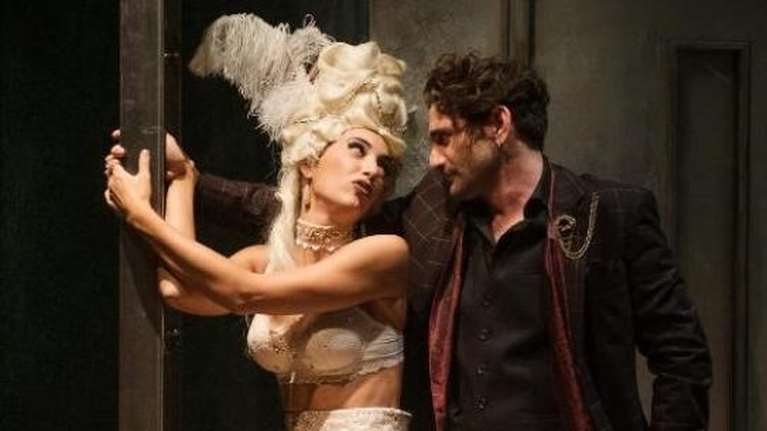 Σαμαρά - Παπασπηλιόπουλος: Η κοινή εμφάνιση μετά τα δημοσιεύματα για τον χωρισμό τους - "Ηταν διαχυτικοί"