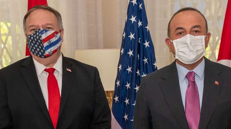 Πομπέο σε Τσαβούσογλου: Επείγουσα ανάγκη μείωσης της έντασης στην Ανατολική Μεσόγειο