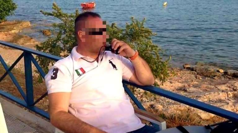 Καταπέλτης η αδελφή του αστυνομικού στη Βουλή: Για μένα είναι πεθαμένος, είχα κάποτε έναν αδερφό