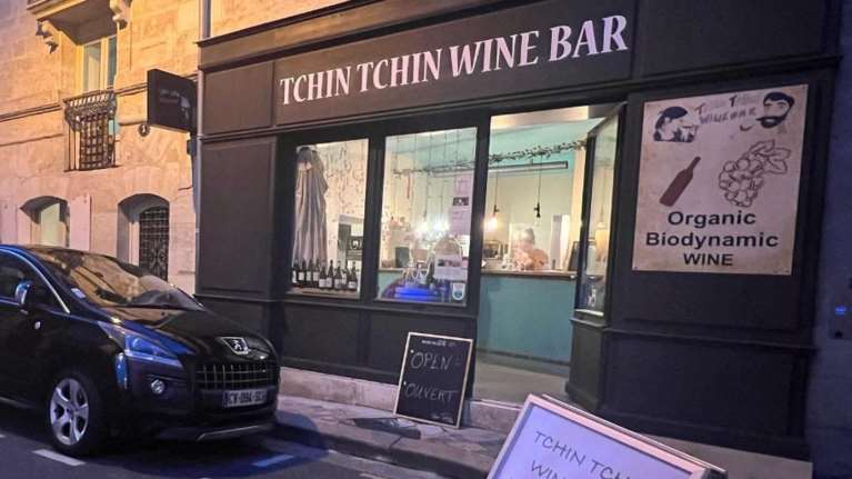 Γαλλία: 32χρονη Ελληνίδα πέθανε από αλλαντίαση - Έφαγε σαρδέλες σε εστιατόριο, σε κρίσιμη κατάσταση και ο σύζυγος της