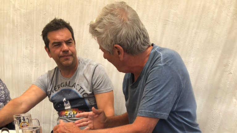 Ο Τσίπρας αυτοτρολάρεται για τη φωτογραφία στα Κουφονήσια με insta story από το ...koulouri [εικόνα]