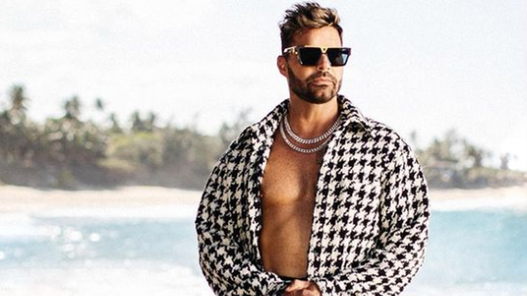 Τέλος το θρίλερ για τον Ρίκι Μάρτιν: Ο ανιψιός του απέσυρε την κατηγορία για αιμομιξία