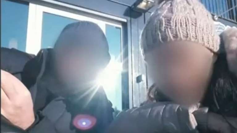 Ηράκλειο - Μαχαίρωσε 14 φορές την αρραβωνιαστικιά του: &quot;Ήταν σε αμόκ&quot;, λέει η 30χρονη