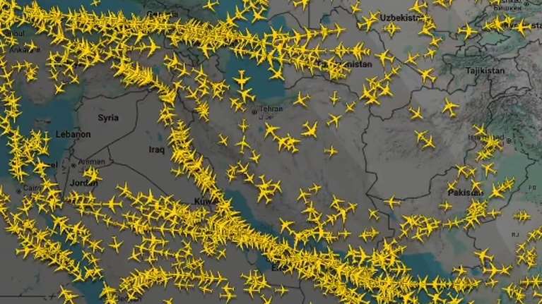 Εντυπωσιακό timelapse δείχνει πώς άδειασε ο εναέριος χώρος μετά την επίθεση του Ισραήλ στο Ιράν