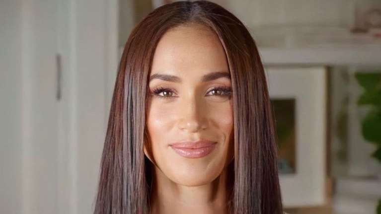 Η Μέγκαν Μαρκλ λανσάρει το brand της με μαύρο πριγκιπικό look: Θα πουλάει ζελέ, μαρμελάδες και είδη διακόσμησης