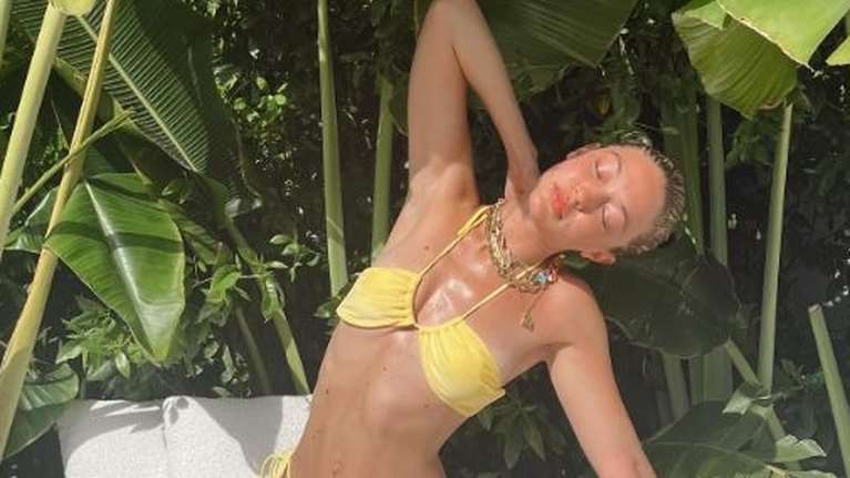 &quot;Τέλος καλό, όλα καλά!&quot; - Η Τζίτζι Χαντίντ συνελήφθη με κάνναβη στα νησιά Κέιμαν - Συνεχίζει ανέμελη της διακοπές της