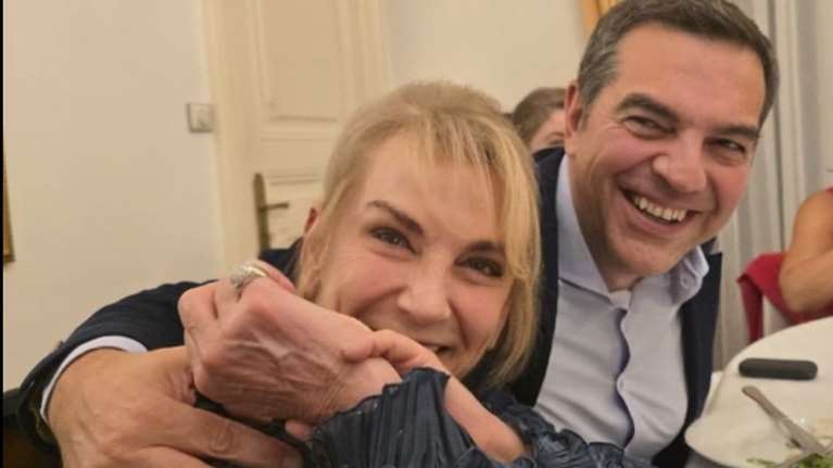 Η αγκαλιά Τσίπρα και Πιπιλή στο Στρασβούργο: &quot;Επιτέλους, βρήκαμε κάτι να μας ενώνει&quot;