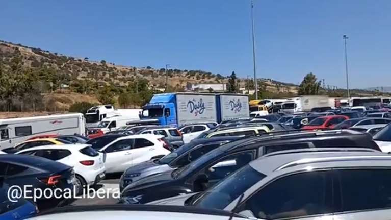 Αποκαταστάθηκε μερικώς η κυκλοφορία στην Αθηνών-Κορίνθου λόγω εκτροπής φορτηγού - Ελαφρά τραυματίας ο οδηγός