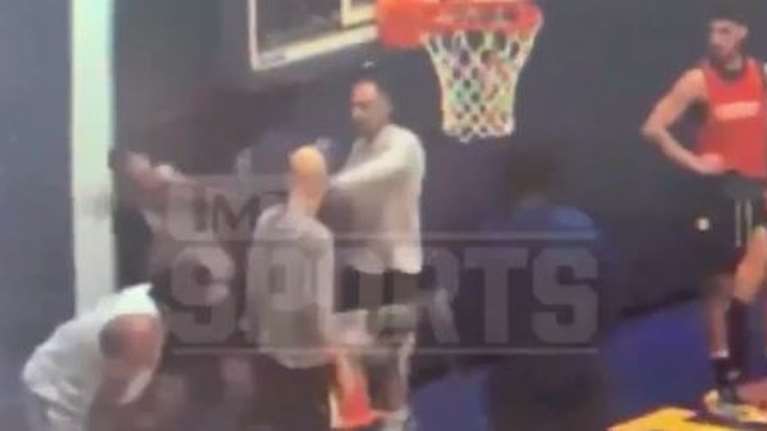 Χαμός στο ΝΒΑ: Bίντεο με την μπουνιά του Ντρέιμοντ Γκριν στον Τζόρνταν Πουλ - Συμπαίκτες στους πρωταθλητές Γουόριορς