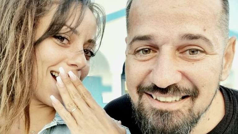 Γιώργος Στρατάκης: Παραδόθηκε ο λυράρης για υπεξαίρεση χρημάτων - Το ξέσπασμά του στα social media