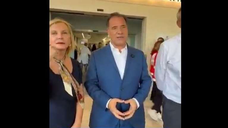 "Βραχιολάκι" στους ασθενείς και στα ΤΕΠ του "Γεννηματάς" - Η επίσκεψη Γεωργιάδη [βίντεο]