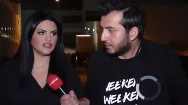 Δήμητρα Κατσαφάδου: Έσπασαν το τζάμι του αυτοκινήτου της ενώ βρισκόταν στη σκηνή του J2US - Η απίστευτη αντίδρασή της