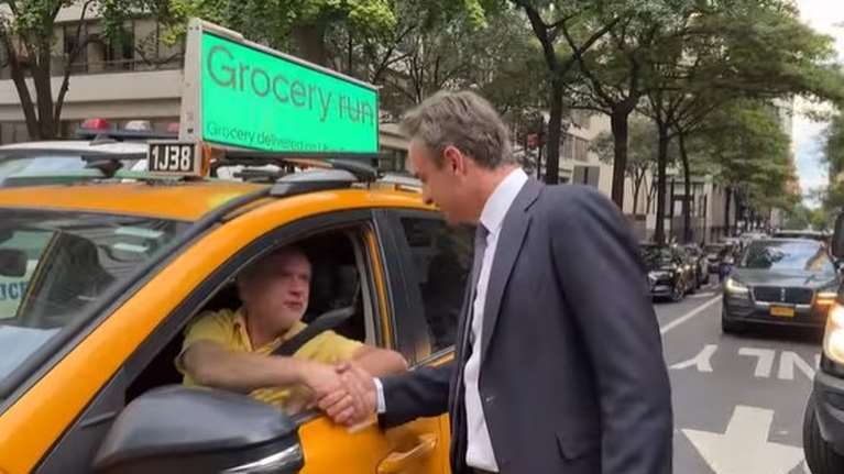 Η συνάντηση Μητσοτάκη με Έλληνα οδηγό ταξί στους δρόμους της Νέας Υόρκης - &quot;Πού είσαι ρε μεγάλε;&quot; [βίντεο]