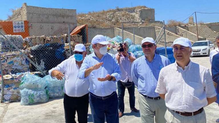 Χατζηδάκης: Έως το 2022 θα κλείσουν όλες οι χωματερές σε Κυκλάδες - Δωδεκάνησα