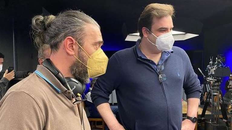 Κυριάκος Πιερρακάκης: Βρέθηκε στα γυρίσματα της σειράς &quot;Έτερος Εγώ&quot; με τον Σωτήρη Τσαφούλια [εικόνες]