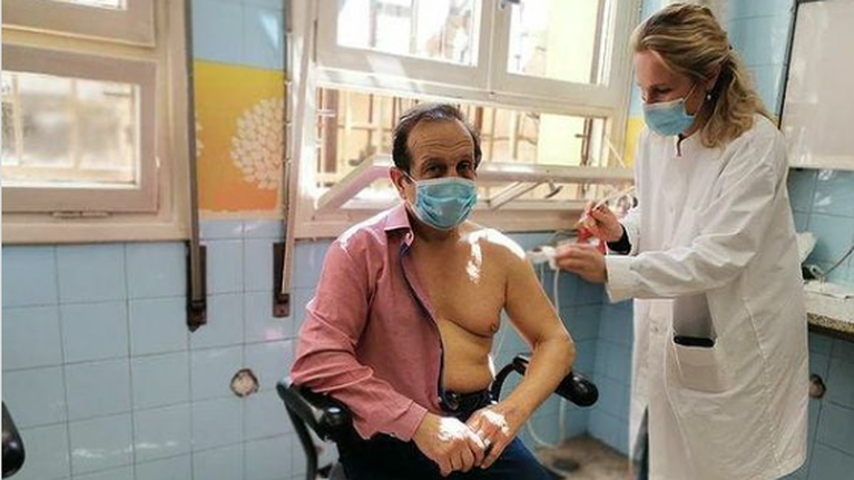 Σπύρος Μπιμπίλας: Έκανε το εμβόλιο κατά του κορονοϊού - Το μήνυμά του [εικόνες]