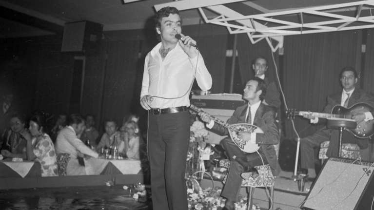 Το αντίο του Γιώργου Νταλάρα στον Πουλόπουλο - &quot;Σφράγισε την εποχή του&quot;