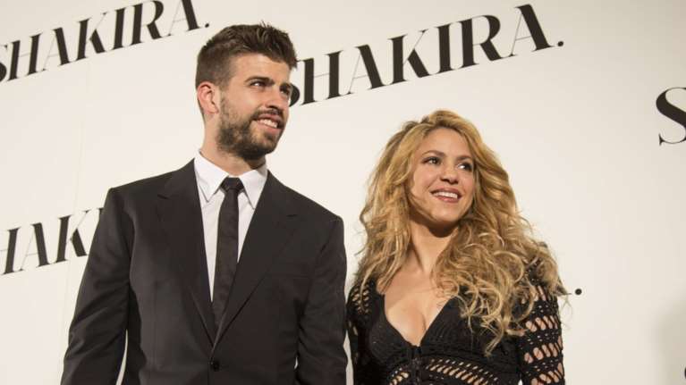 Shakira: Χαμός με το νέο της τραγούδι - Γνωστές εταιρείες απαντούν στην τραγουδίστρια [εικόνες]