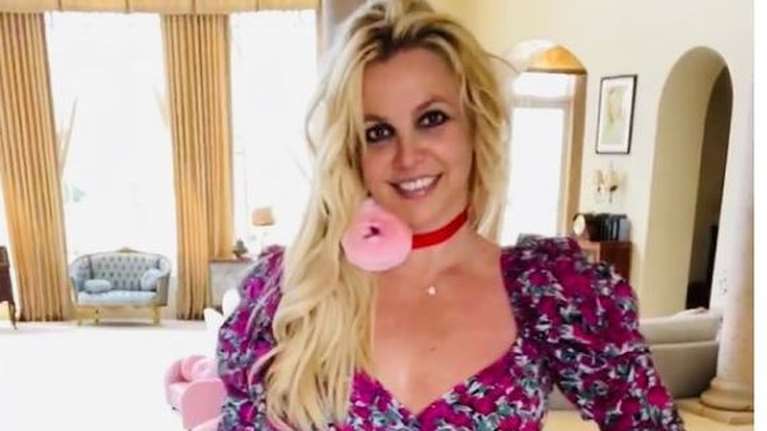 Μπρίτνεϊ Σπίαρς - Οι γυμνές φωτογραφίες και το photoshop εξόργισαν τους φαν της: &#39;&#39;Έχεις χάσει ένα παιδί, σταμάτα&#39;&#39; [εικόνες]