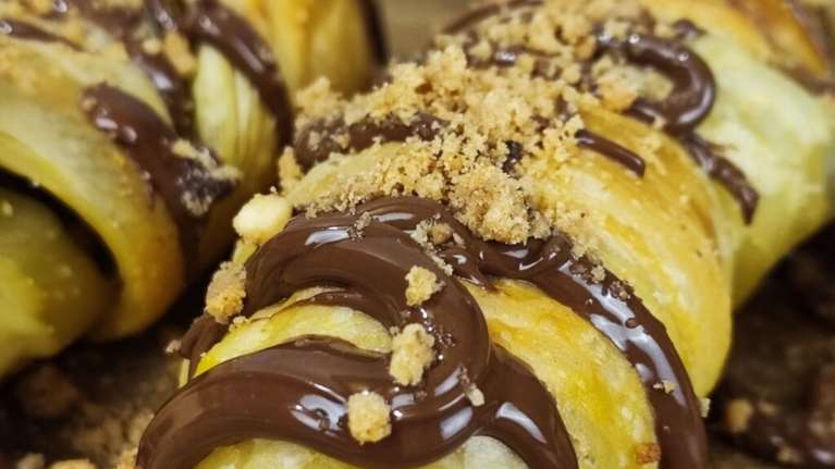 Συνταγή: Γρήγορα κρουασανάκια με γέμιση που λιώνει στο στόμα - Χωρίς ζάχαρη