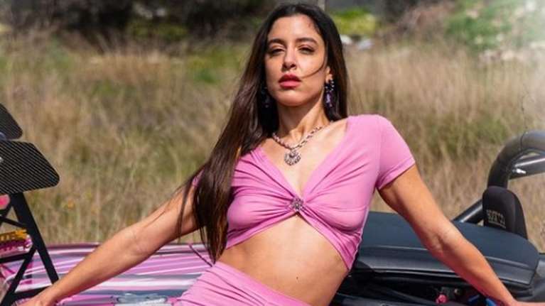 Μαρίνα Σάττι: Επαθε διάστρεμμα 3ου βαθμού - Αναβάλλει την ευρωπαϊκή περιοδεία - Φωτογραφίες με τις ακτινογραφίες της