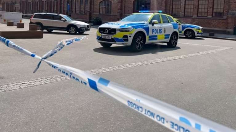 Σοκ στη Σουηδία: Επίθεση με μαχαίρι σε σχολείο – Τουλάχιστον τέσσερις ανήλικοι στο νοσοκομείο