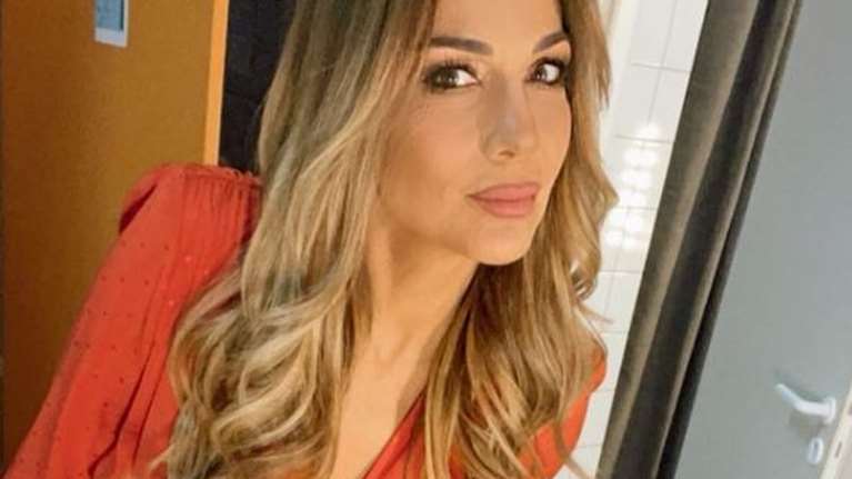 J2US: Μάγεψε με την εμφάνισή της η Δέσποινα Βανδή στην πρεμιέρα του talent - show