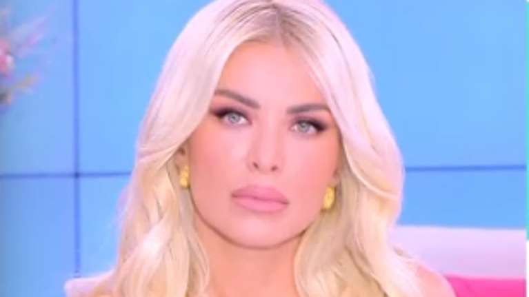 Ξέσπασε η Κατερίνα Καινούργιου για τον Ανδρέα Μικρούτσικο: &quot;Είμαι σε σοκ, έκλαιγα όλο το Σάββατο, με αποδομεί από δω και από κει&quot;